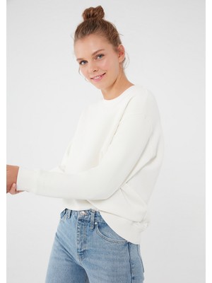 Mavi Kadın Bisiklet Yaka Beyaz Basic Sweatshirt 1610198-70057