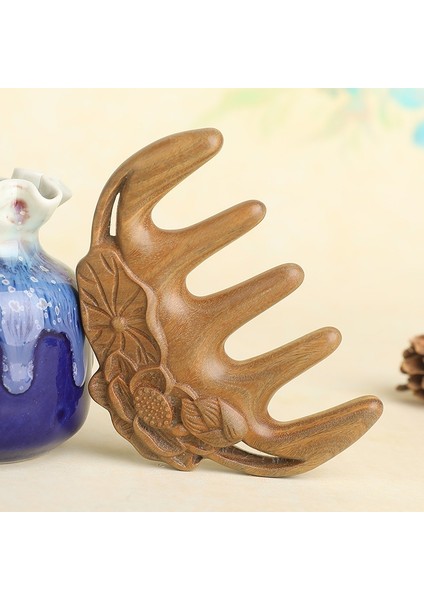 Sandal Ağacı Oyma Lotus Yaprağı Şekli El Yapımı Tarak fiyatları