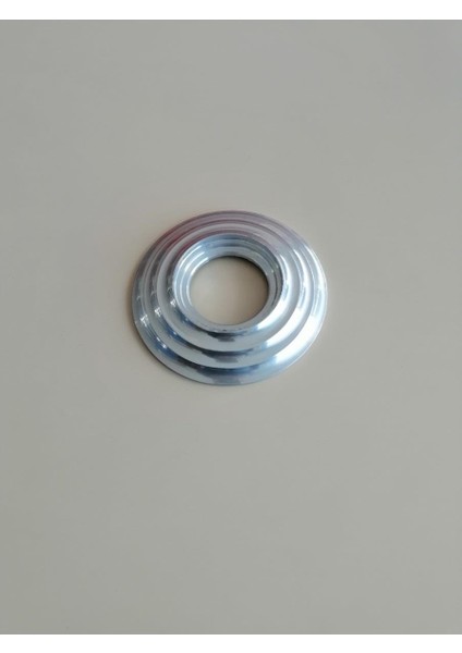 70 Dekorlu Baba Boru Yer Flanşı Parlak