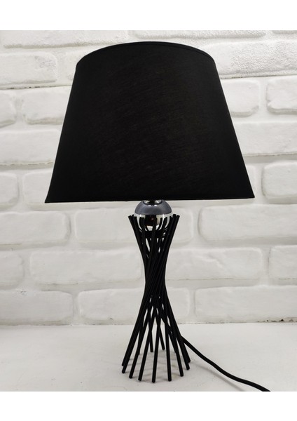 Siyah Burgu Metal Ayaklı Gümüş Kromtoplu 30'luk Siyah Kumaş Şapkalı Abajur Masa Lambası