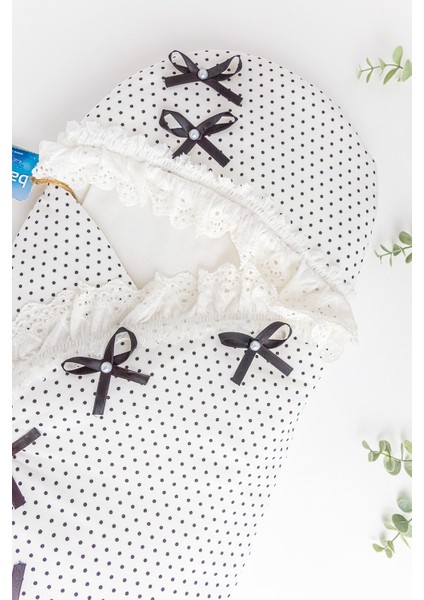 Puantiye Desenli Kız Bebek Kundak fiyatları