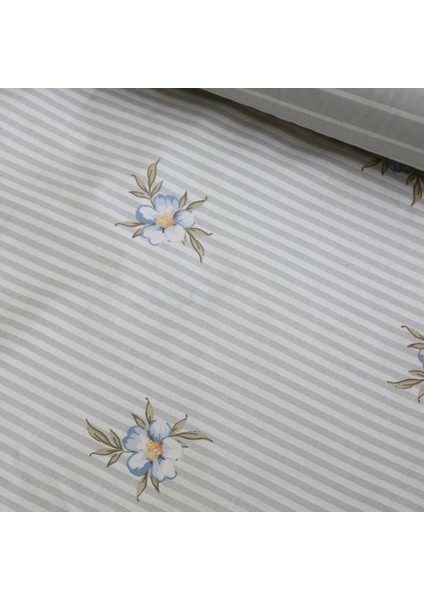 Gri Çizgili Mavi Çiçek Nevresimlik Poplin Kumaş