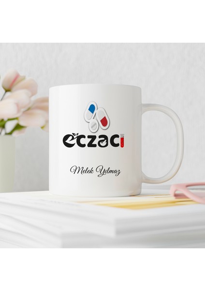 Eczacı Tasarımlı Kişiye Özel Kupa Bardak