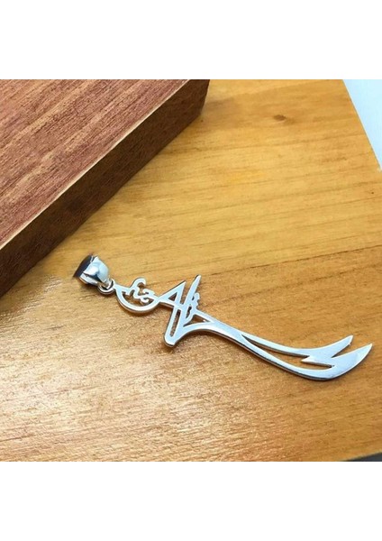 Hz Ali Yazılı Zülfikar Kılıc Tasarımlı 925 Ayar Gümüş Kolye Ucu