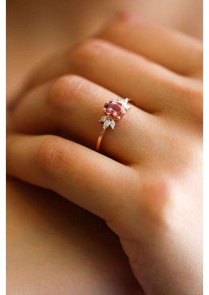 Morganit Taşlı Lotus Pırlanta Yüzük modelleri