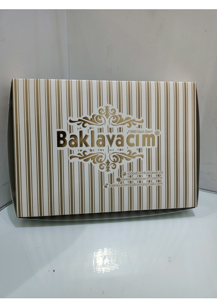 Fıstıklı Baklava 1 kg