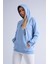 Kadın Mavi Kapüşonlu Kanguru Cepli Şardonlu Sweatshirt 4