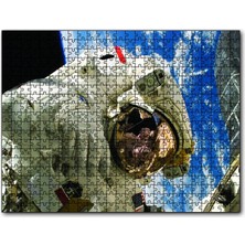 Cakapuzzle  Uzaydaki Astronot 120 Parça Puzzle Yapboz Mdf (Ahşap)