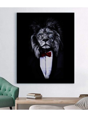 MonoStella Aslan Takım Elbisede Komik Kanvas Tablo