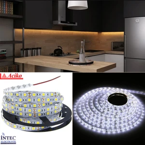 3 Çipli Silikonsuz Şerit LED Iç Mekan LED Aydınlatması Beyaz 30 Metre