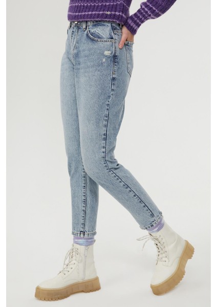 2028525 Kadın Mom Rylee Wash Jean Pantolon fiyatları