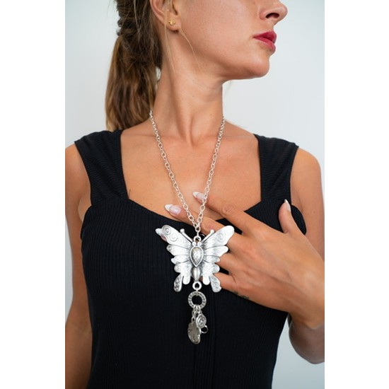 Kutcha Accessories Kadın Gümüş Kaplama Kelebek Kolye