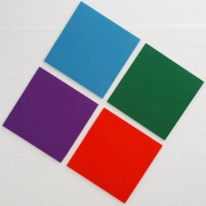Keçe Kumaş Kaplı  Mantar Duvar Panosu 4 Renkli  30X30 cm 4 Adet