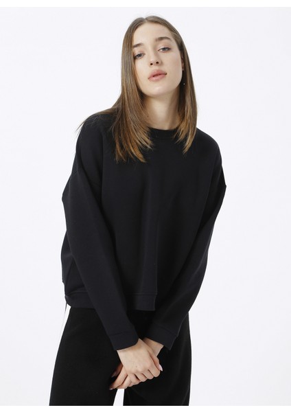 Bisiklet Yaka Siyah Kadın Sweatshırt RAVELLO fırsatları