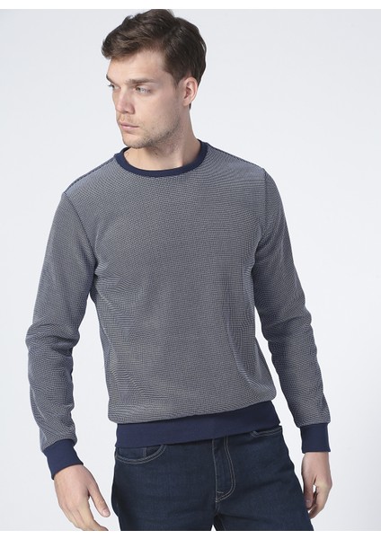 O Yaka Regular Fit Lacivert Erkek Sweatshirt