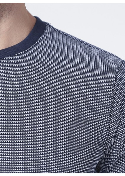 O Yaka Regular Fit Lacivert Erkek Sweatshirt fiyatları