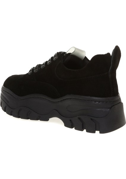 Sneaker fırsatları