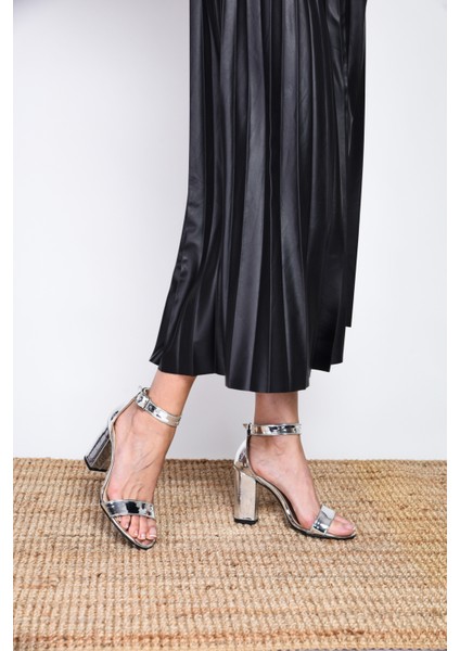 Topuklu Ayakkabı 20Y 205 fiyatları