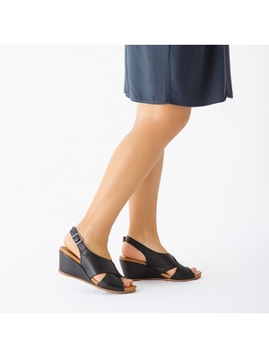 Tamer Tanca Kadın Derı Sandalet Sandalet 766 0160 Byn Sndlt Y21
