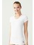 66004 Kadın Beyaz Kısa Kollu V-Yaka T-Shirt 1