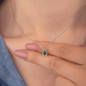 Miavi Silver 925 Ayar Gümüş Zümrüt Taşlı Damla Kolye