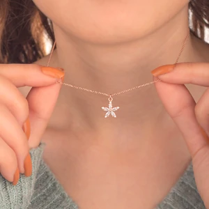 Miavi Silver 925 Ayar Gümüş Beyaz Taşlı Nergis Çiçeği Kolye