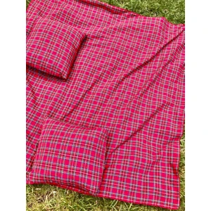 Kırmızı Yeşil Ekose Pötikare Masa Örtüsü 160*160cm  2 Adet Piknik Minderi 40*40cm Piknik Seti