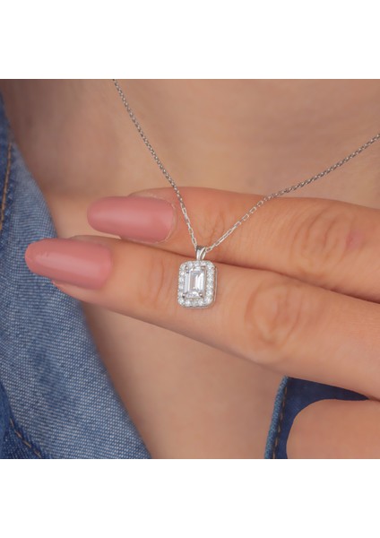 925 Ayar Gümüş Baget Taşlı Kolye