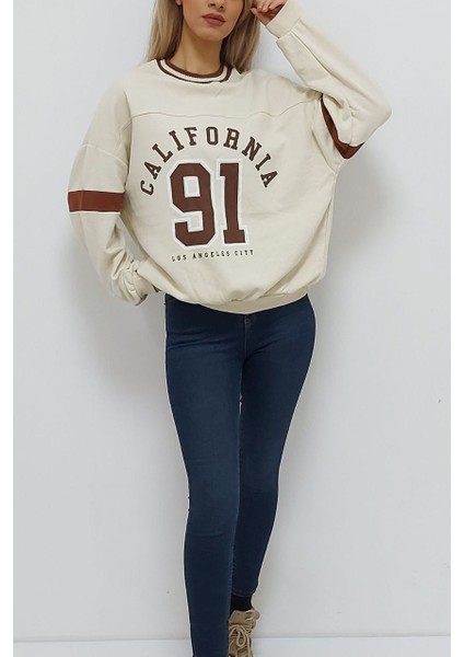 California Baskılı Kolej Yaka Oversize Içi Tüylü Sweatshirt Krem modelleri