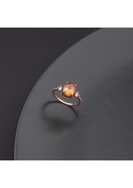 925 Ayar Gümüş Topaz Taşlı Nokta Kollu Yüzük
