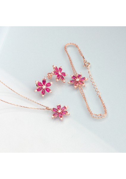 925 Ayar Gümüş Yakut Taşlı Nergis Çiçeği Takı Seti