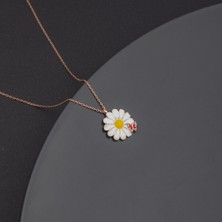 Ravza Gümüş 925 Ayar Gümüş Kırmızı Kelebek Figürlü Mineli Papatya Kolye