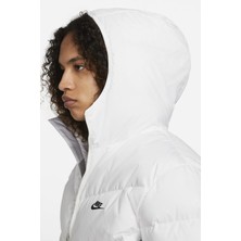 Nike DD6795-100 Sportswear Storm-Fıt Windrunner