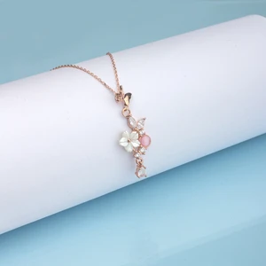 Ravza Gümüş 925 Ayar Gümüş Sallantılı Nergis Çiçeği Kolye