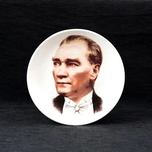Güral Porselen Güral Atatürk Dekoratif Tabak
