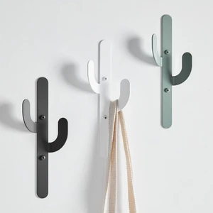 3Art Metal 3'lü Set Dekoratif Metal Elbise Askısı - Metal Malzeme ile Şık Görünüm Sunan Askılık