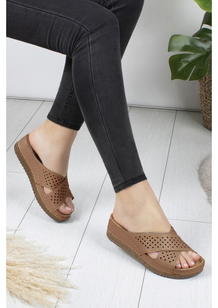 Liana Günlük Kadın Terlik