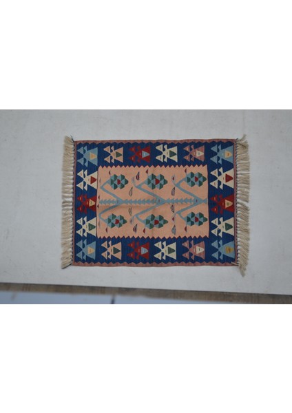 Uşak Eşme Kilim