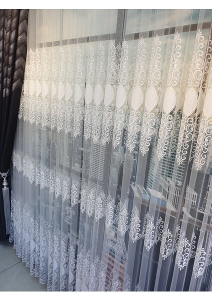 Lüks Tül Perde Brode 4 Işlem Beyaz Rengi - Pile 1e 2.,5 Sıklığı . modelleri