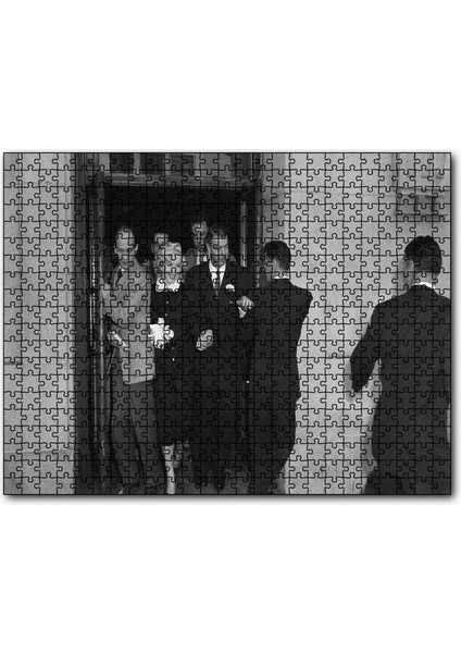 Joe Di Maggio Marilyn Monroe ile Evlendi 500 Parça Puzzle Yapboz Mdf (Ahşap)