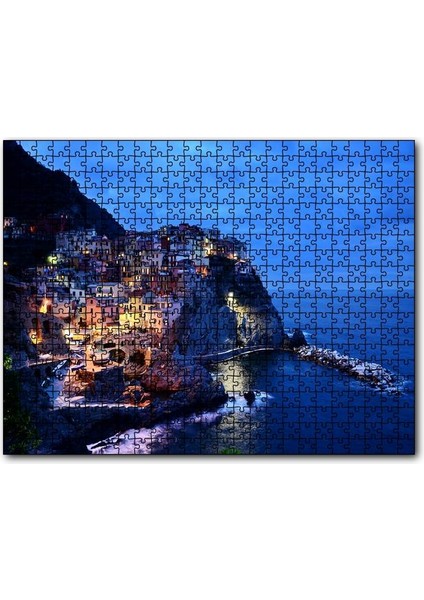Kayalıkların Üzerindeki Sahil Kasabası 120 Parça Puzzle Yapboz Mdf (Ahşap)