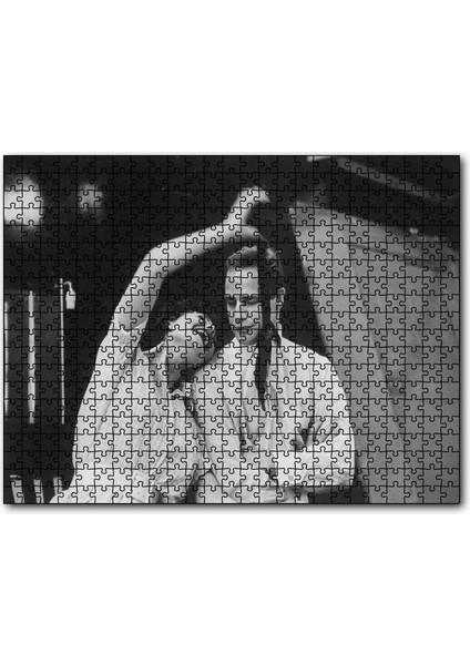 Marlon Brando ve Jean Simmons Bir Sahne 120 Parça Puzzle Yapboz Mdf (Ahşap)