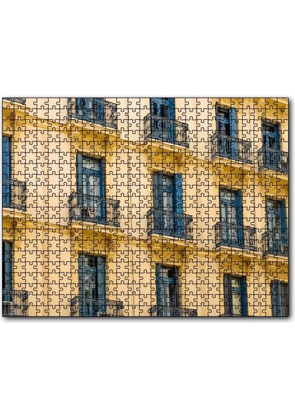 Ispanyada Sarı Klasik Bina ve Balkonlar 120 Parça Puzzle Yapboz Mdf (Ahşap)