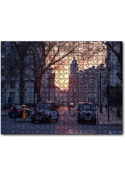 Londrada Günbatımında Binalar ve Taksiler 120 Parça Puzzle Yapboz Mdf (Ahşap)