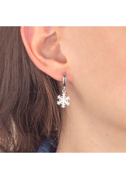 925 Ayar Gümüş Kar Tanesi Sallantılı Küpe modelleri