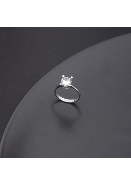 925 Ayar Gümüş Pırlanta Model Tek Taş Yüzük
