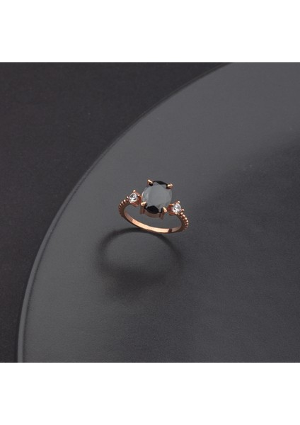 925 Ayar Gümüş Oniks Taşlı Nokta Kollu Yüzük