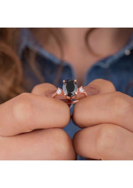 925 Ayar Gümüş Oniks Taşlı Nokta Kollu Yüzük fiyatları