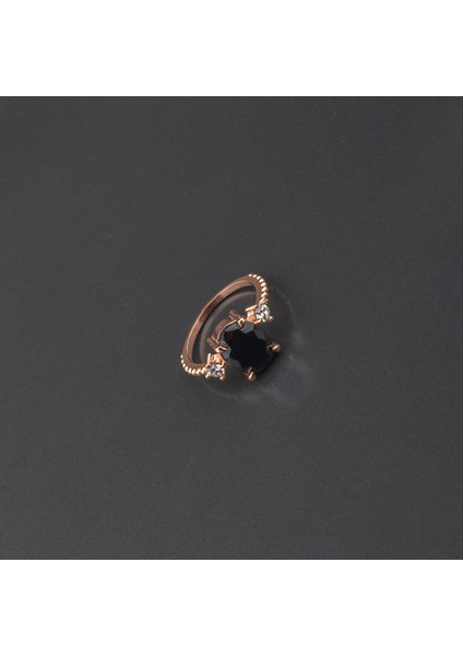 925 Ayar Gümüş Oniks Taşlı Nokta Kollu Yüzük fırsatları