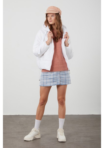 Tena Moda Kadın Beyaz Kapüşonlu Anorak Yanları Stoplu Mont fırsatları